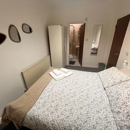 Stratford Apartment