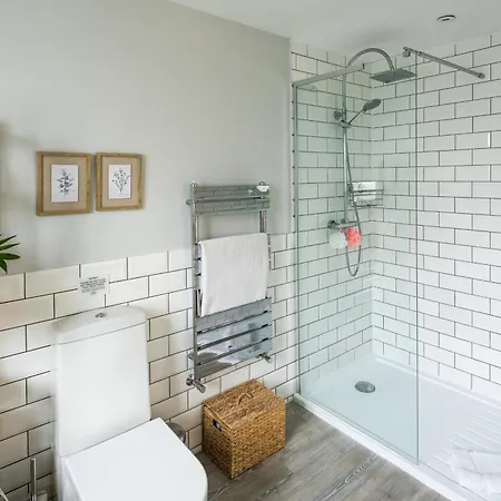 Holiday home Contemporary 5 Bedroom With Garden North Finchley