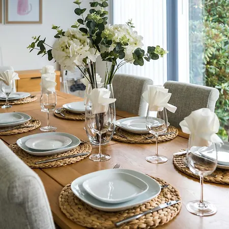 Holiday home Contemporary 5 Bedroom With Garden North Finchley
