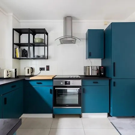 Contemporary Flat In Clerkenwell Apartment