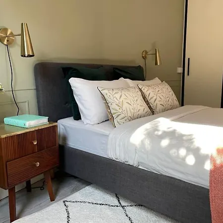 Contemporary Flat In Clerkenwell