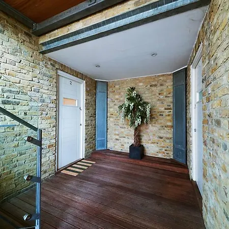 Mr2 - Charming 1 Bed Apartment, Munster Village Apartment London