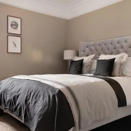 Apartment The Leicester Square By Hok Living London