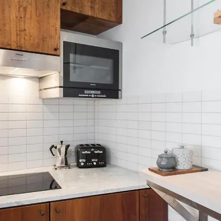 Apartment The Leicester Square By Hok Living London