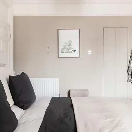 The Leicester Square By Hok Living Apartment