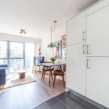 Cosy East Retreat Apartment *