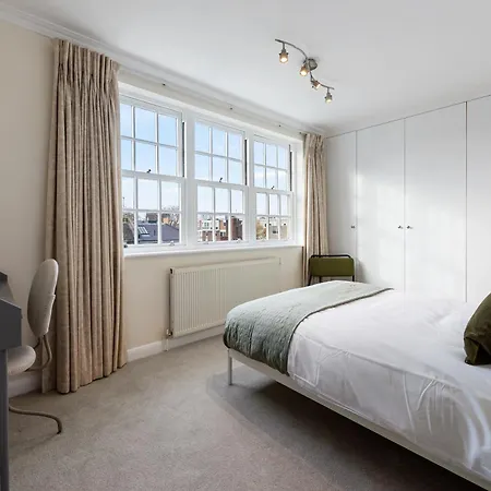 Apartment The Grove