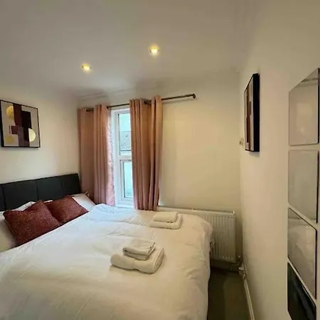Apartment Entire Flat In Kensington *