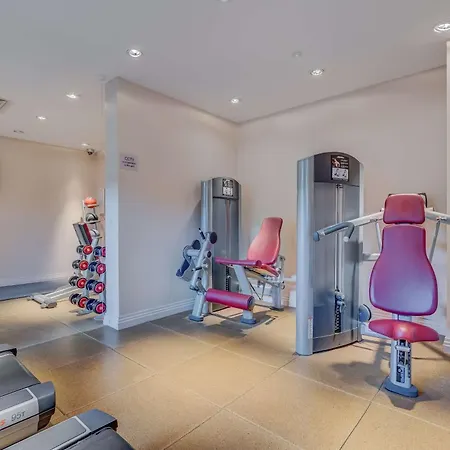 Doubletree By Hilton Ealing Hotel 4*