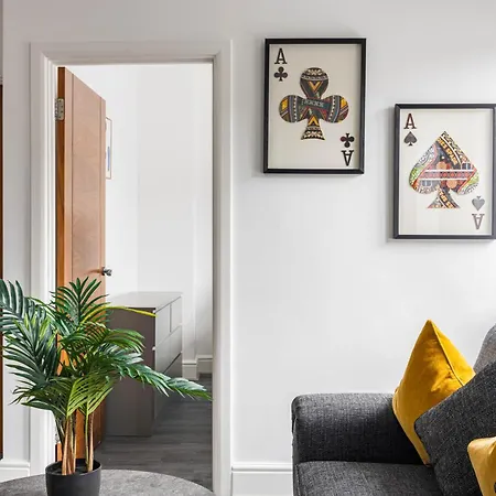 Apartment Edgware Road London