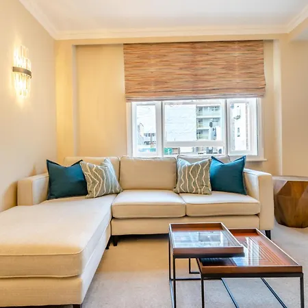 Apartment Hill Street Mayfair