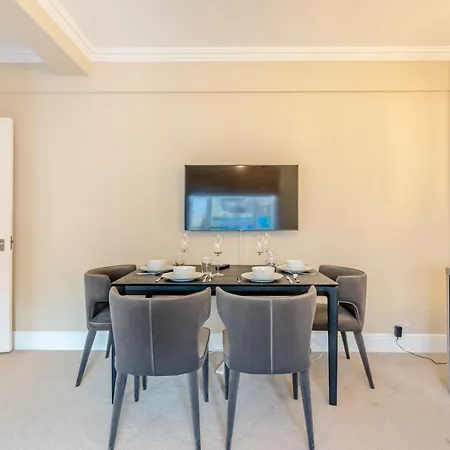 Hill Street Mayfair Apartment