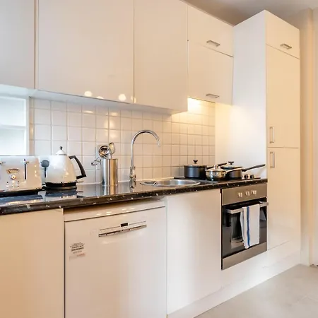 Apartment Hill Street Mayfair London