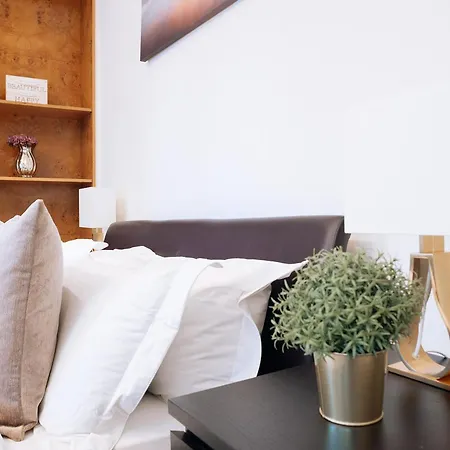 Curzon Residences * London