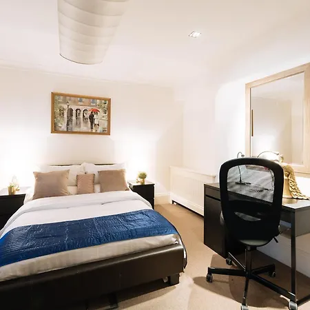 Hotel Curzon Residences