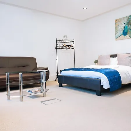 Hotel Curzon Residences