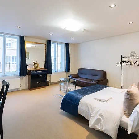 Hotel Curzon Residences
