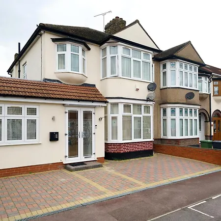 Barking Haven Retreat - Airport - Parking - Train Station * Barking (Greater London)