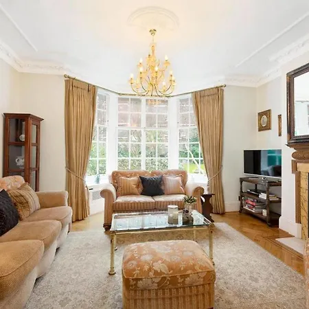 Royal Regency - Sleeps 8 * London