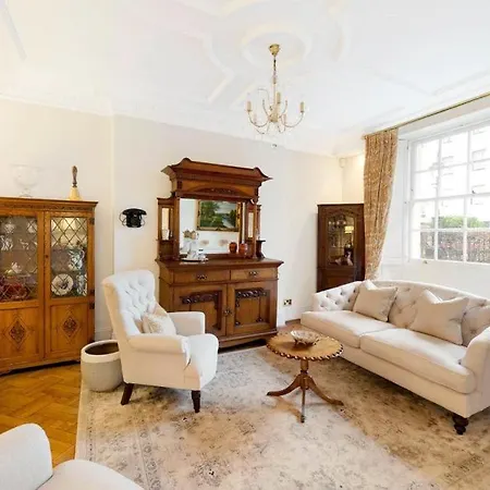Apartment Royal Regency - Sleeps 8 *