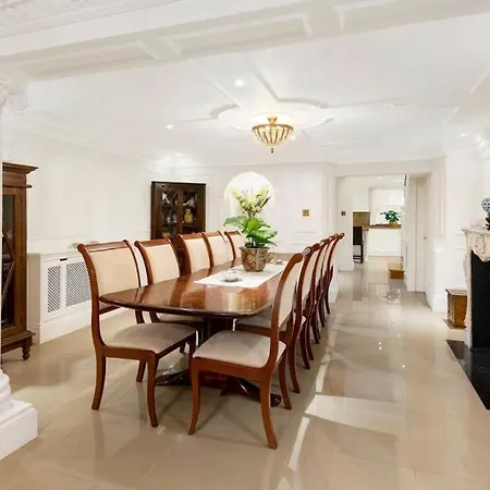 Royal Regency - Sleeps 8 * London