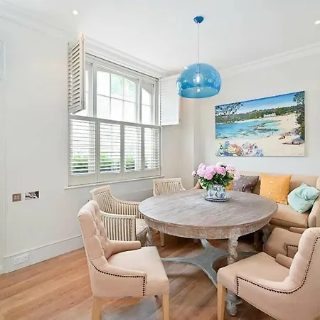 Apartment Royal Regency - Sleeps 8 London