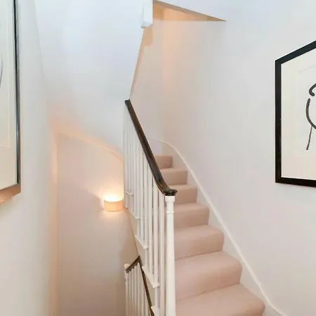 Royal Regency - Sleeps 8 * London