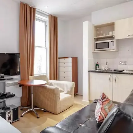 Princes Square Apartment