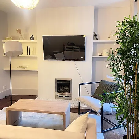 Great Value With Garden In Tufnell Park Near Emirates Stadium And 10 Mins To Kings Cross London