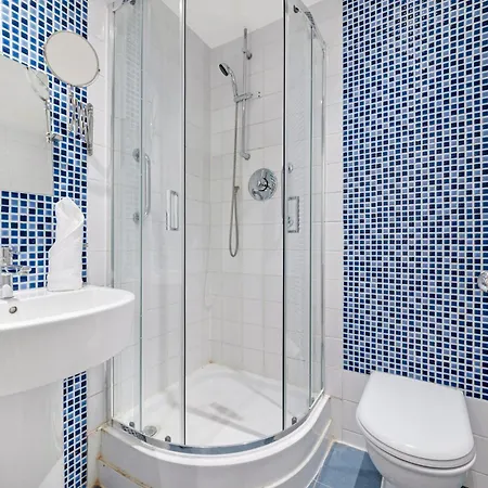 2bd Flat Opp Harrods - Sleeps 5 Apartment