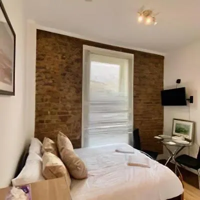 One Bed Studio In Central