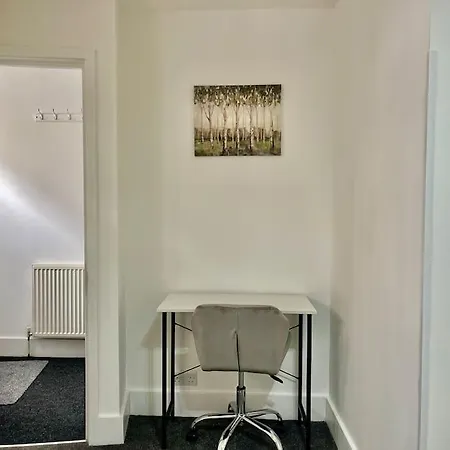 Holiday home Stylish Cosy 2 Bed With Free Parking