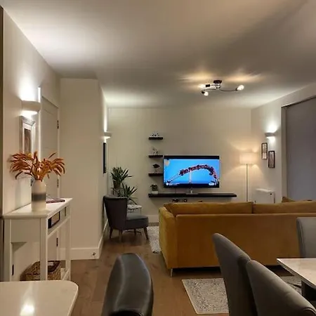Southgate 2bed *