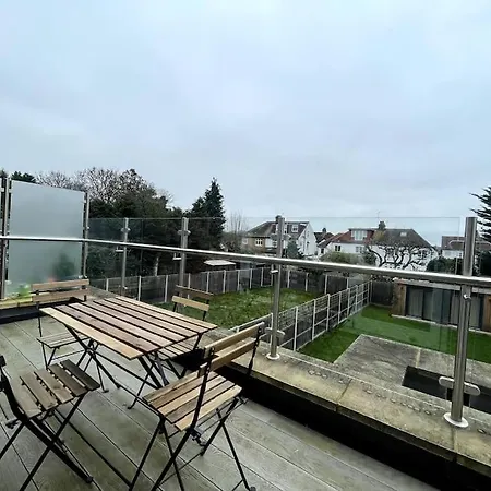 Southgate 2bed London