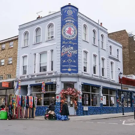 Charming One Bedroom Flat On Portobello Road *