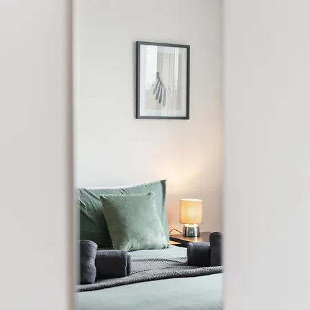 Modern & Spacious 3 Bed With Free Parking & Lift In Shoreditch, Next To Station * London