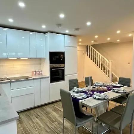 Comfort And Style ! Vakantiehuis Croydon