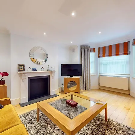 Apartment Stunning 2bd Flat In South Kensington With A Patio *