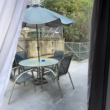 Stylish Entire 2bed Londen