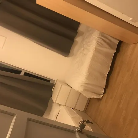 Charming 3-bed Flat In Apartment London