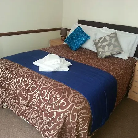 Bed & Breakfast Metro London