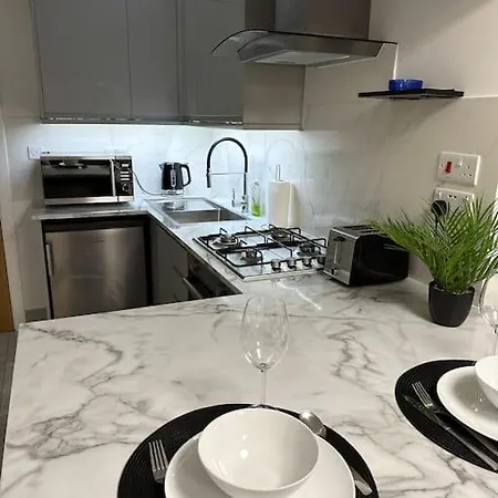 Stylish Entire 2bed Apartment London