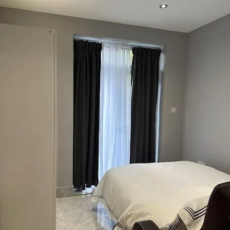 Stylish Entire 2bed Appartement Londen