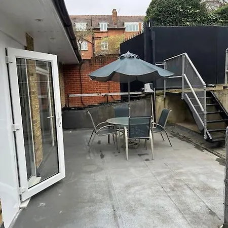 Stylish Entire 2bed *
