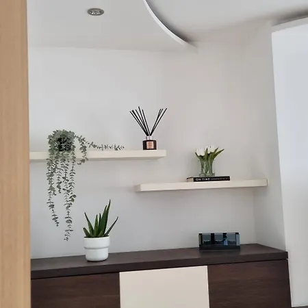 1 Bed Flat Parking Wifi Business