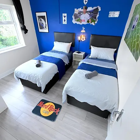Spacious 5 Bedroom House Next To Tottenham Stadium Appartement *