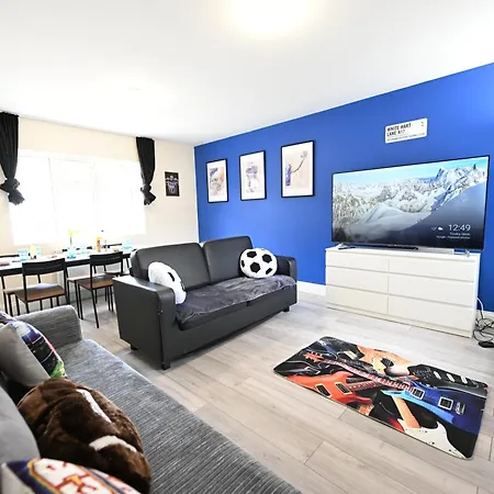 Spacious 5 Bedroom House Next To Tottenham Stadium * London