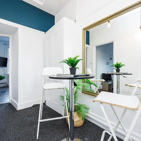 Stylish 2 Bed Near Notting Hill Londres