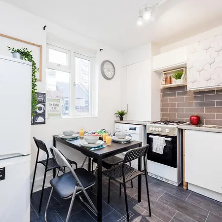 Stylish 2 Bed Near Notting Hill