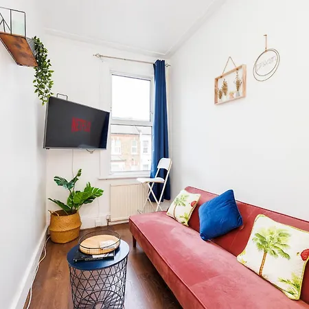 Stylish 2 Bed Near Notting Hill Appartement Londres